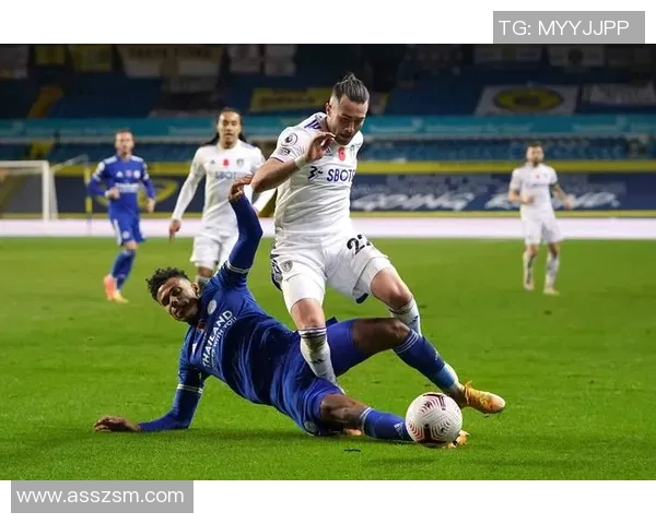 足球明星进球秘籍揭秘如何在比赛中精准射门与战术配合